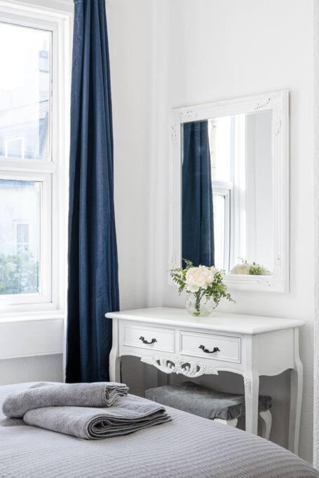 Central Bath Apartment Dış mekan fotoğraf